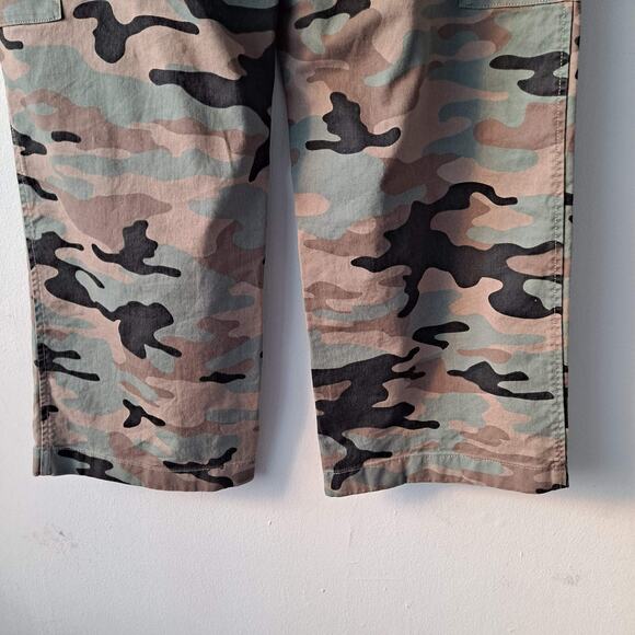 Gap Loose Khaki Cargo Pants High Rise Wide Leg Green Camo Print Women's Size 12 - Picture 10 of 13